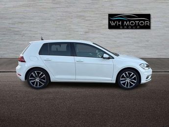 VOLKSWAGEN GOLF 1.0 Golf SE Nav TSi BlueMotion Technology Semi-Auto 5dr