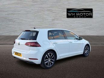 VOLKSWAGEN GOLF 1.0 Golf SE Nav TSi BlueMotion Technology Semi-Auto 5dr