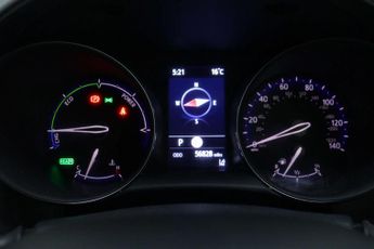 TOYOTA C-HR 1.8 VVT-h Design SUV 5dr Petrol Hybrid CVT Euro 6 (s/s) (122 ps)