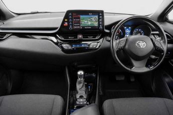 TOYOTA C-HR 1.8 VVT-h Design SUV 5dr Petrol Hybrid CVT Euro 6 (s/s) (122 ps)