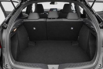 TOYOTA C-HR 1.8 VVT-h Design SUV 5dr Petrol Hybrid CVT Euro 6 (s/s) (122 ps)