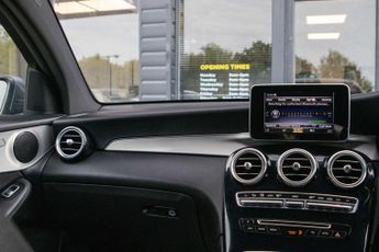 MERCEDES-BENZ GLC 2.0 GLC250 AMG Line Coupe 5dr Petrol G-Tronic+ 4MATIC Euro 6 (s/