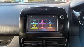 RENAULT CLIO 1.5 dCi Dynamique S Nav Hatchback 5dr Diesel EDC Euro 6 (s/s) (9