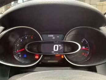 RENAULT CLIO 1.5 dCi Dynamique S Nav Hatchback 5dr Diesel EDC Euro 6 (s/s) (9
