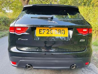 JAGUAR F-PACE 2.0 F-PACE Chequered Flag AWD Auto 4WD 5dr