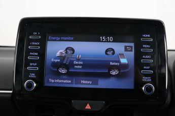 Toyota Yaris 1.5 VVT-h Icon Hatchback 5dr Petrol Hybrid E-CVT Euro 6 (s/s) (1
