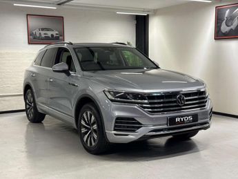 Volkswagen Touareg 3.0 Touareg V6 SEL Tech TDI Auto 4WD 5dr