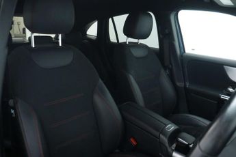 MERCEDES-BENZ EQA EQA 300 66.5kWh AMG Line SUV 5dr Electric Auto 4MATIC (228 ps)