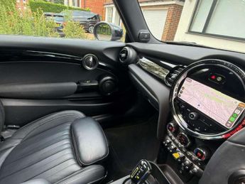 MINI HATCH Cooper S Electric Level 3 3dr
