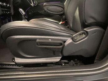 MINI HATCH Cooper S Electric Level 3 3dr
