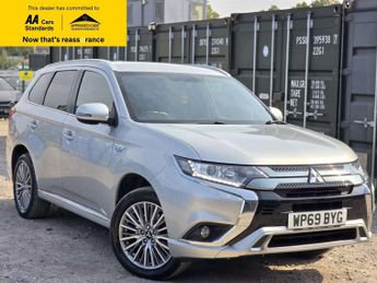 Mitsubishi Outlander 2.4h TwinMotor 13.8kWh Dynamic SUV 5dr Petrol Plug-in Hybrid CVT