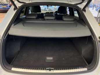 AUDI Q3 2.0 Q3 S Line 35 TDI Semi-Auto 5dr