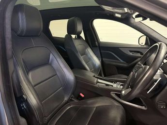 JAGUAR F-PACE 2.0 F-PACE Chequered Flag AWD D Auto 4WD 5dr