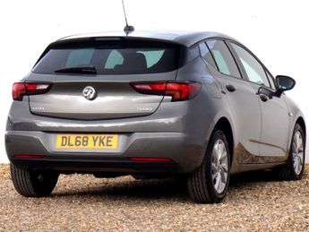 VAUXHALL ASTRA 1.4i Turbo Tech Line Nav Hatchback 5dr Petrol Manual Euro 6 (125