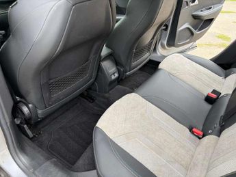 PEUGEOT 2008 2008 GT Premium EV 5dr
