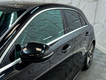 MERCEDES-BENZ A-CLASS 1.3 A 200 AMG Line Executive Auto 5dr