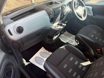Citroen Berlingo 1.6 e-HDi Airdream XTR Multispace MPV 5dr Diesel EGS6 Euro 5 (s/