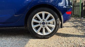 FORD FIESTA 1.0T EcoBoost Titanium Hatchback 5dr Petrol Powershift Euro 6 (1