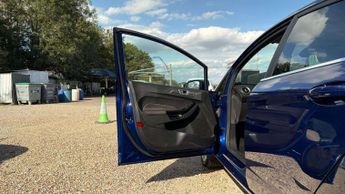 FORD FIESTA 1.0T EcoBoost Titanium Hatchback 5dr Petrol Powershift Euro 6 (1