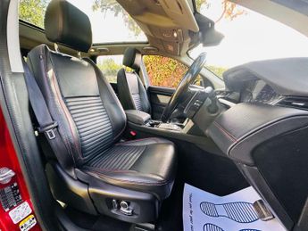 LAND ROVER DISCOVERY SPORT 1.5 Discovery Sport R-Dynamic SE P300e Auto 4WD 5dr
