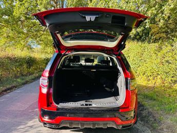 LAND ROVER DISCOVERY SPORT 1.5 Discovery Sport R-Dynamic SE P300e Auto 4WD 5dr