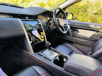 LAND ROVER DISCOVERY SPORT 1.5 Discovery Sport R-Dynamic SE P300e Auto 4WD 5dr
