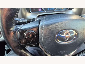 Toyota RAV4 2.2 RAV4 Invincible D-4D Auto 4WD 5dr