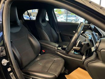 MERCEDES-BENZ A-CLASS 1.3 A 200 AMG Line Executive Auto 5dr