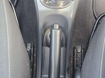 Dacia Duster 1.5 dCi Laureate SUV 5dr Diesel EDC Euro 6 (s/s) (110 ps)
