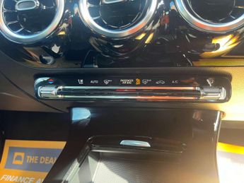 Mercedes-Benz A-CLASS 1.5 A 180 SE D Auto 5dr