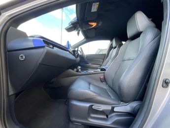 Toyota C-HR 1.8 VVT-h Dynamic SUV 5dr Petrol Hybrid CVT Euro 6 (s/s) (122 ps