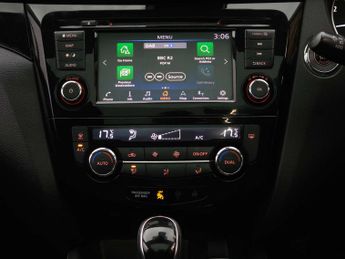 Nissan QASHQAI 1.3 Qashqai N-Connecta DiG-T Semi-Auto 5dr