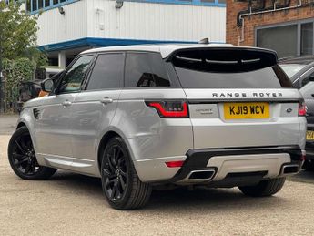 Land Rover Range Rover Sport 3.0 SD V6 HSE Dynamic SUV 5dr Diesel Auto 4WD Euro 6 (s/s) (306 