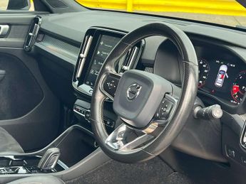 VOLVO XC40 2.0 XC40 R-Design D3 Automatic 5dr - NATIONAL DELIVERY*