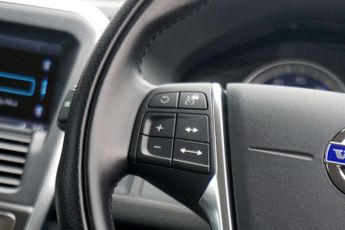 Volvo XC60 2.0 T5 R-Design Edition SUV Auto Euro 5 5dr