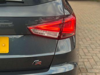 SEAT ARONA 1.0 Arona FR Sport EcoTSI Semi-Auto 5dr