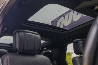 LAND ROVER DISCOVERY 3.0 D300 MHEV Metropolitan Edition SUV 5dr Diesel Auto 4WD Euro 