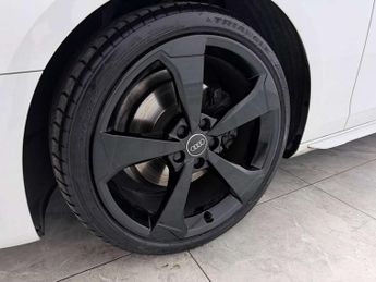 Audi A4 2.0 A4 Black Edition 35 TFSI MHEV Semi-Auto 4dr