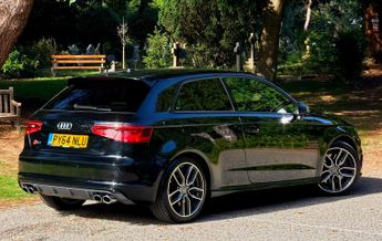 AUDI S3 2.0 S3 Quattro Semi-Auto 4WD 3dr