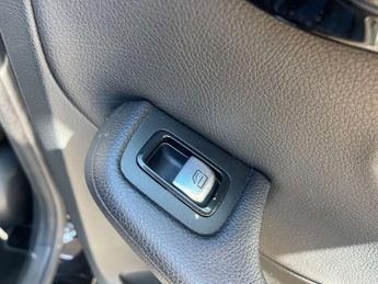 Mercedes-Benz C-CLASS 2.0 C 220 SE D Auto 5dr
