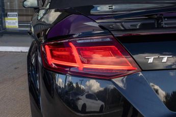 AUDI TT 2.0 TFSI S line Roadster 2dr Petrol S Tronic quattro Euro 6 (s/s