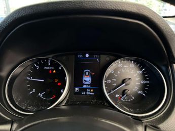NISSAN QASHQAI 1.5 Qashqai N-Connecta dCi Semi-Auto 5dr