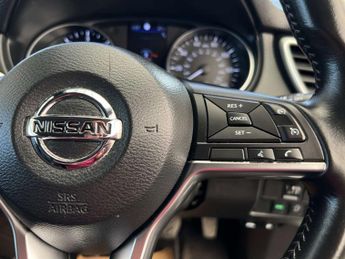 NISSAN QASHQAI 1.5 Qashqai N-Connecta dCi Semi-Auto 5dr