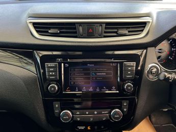 NISSAN QASHQAI 1.5 Qashqai N-Connecta dCi Semi-Auto 5dr