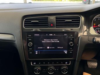 VOLKSWAGEN GOLF 1.5 Golf Match Edition TSi Evo Semi-Auto 5dr