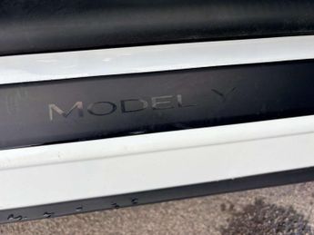 TESLA MODEL Y Model Y RWD 5dr