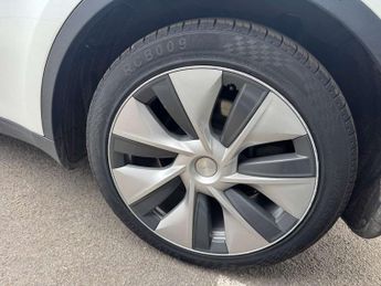 TESLA MODEL Y Model Y RWD 5dr