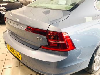 Volvo S90 D4 Momentum Plus