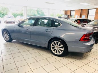Volvo S90 D4 Momentum Plus