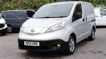 Nissan E-nv200 Tekna 40 Kwh 109bhp In Silver Only 15.000 Miles,sat Nav,air Cond